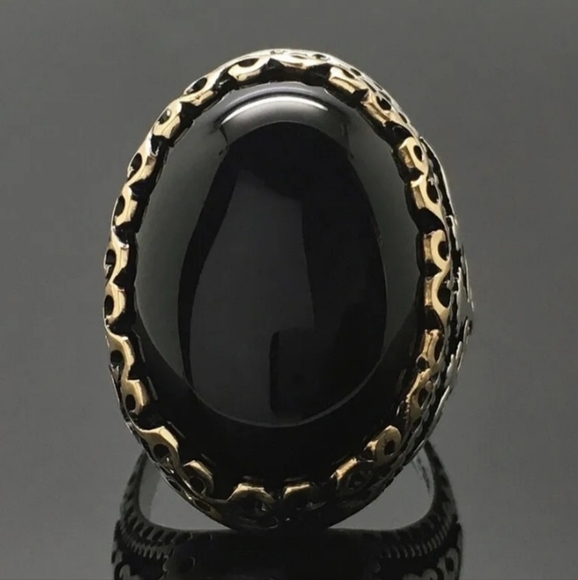 Unisex ring black stone oval, 925 silver and gold look size 9 - Picture 2 of 9